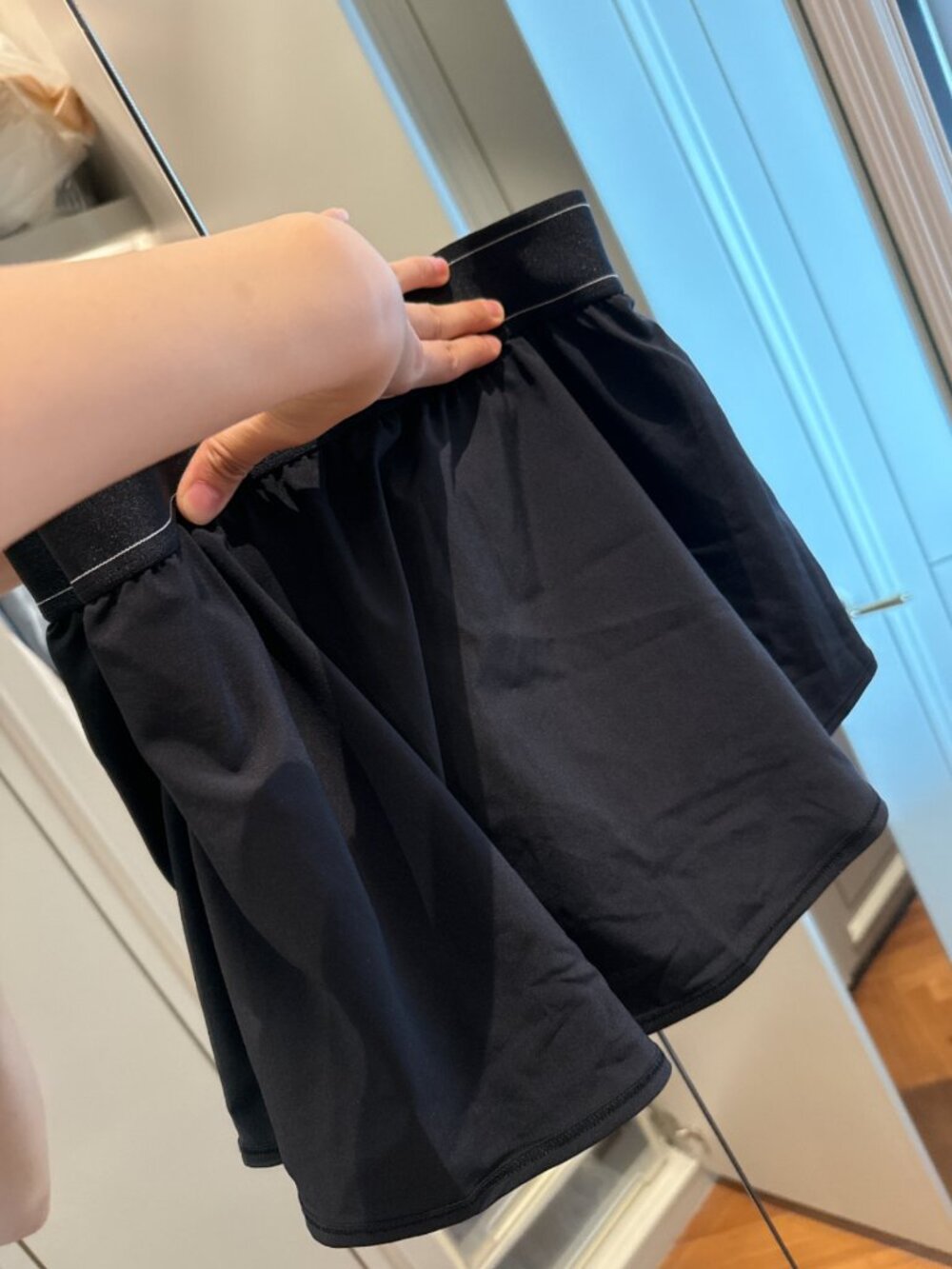 NWT🏷️ALO Yoga tennis skirt classic black versatile style 🖤 - Picture 8 of 8